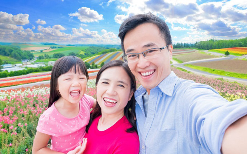 Travelling safely and well insured
